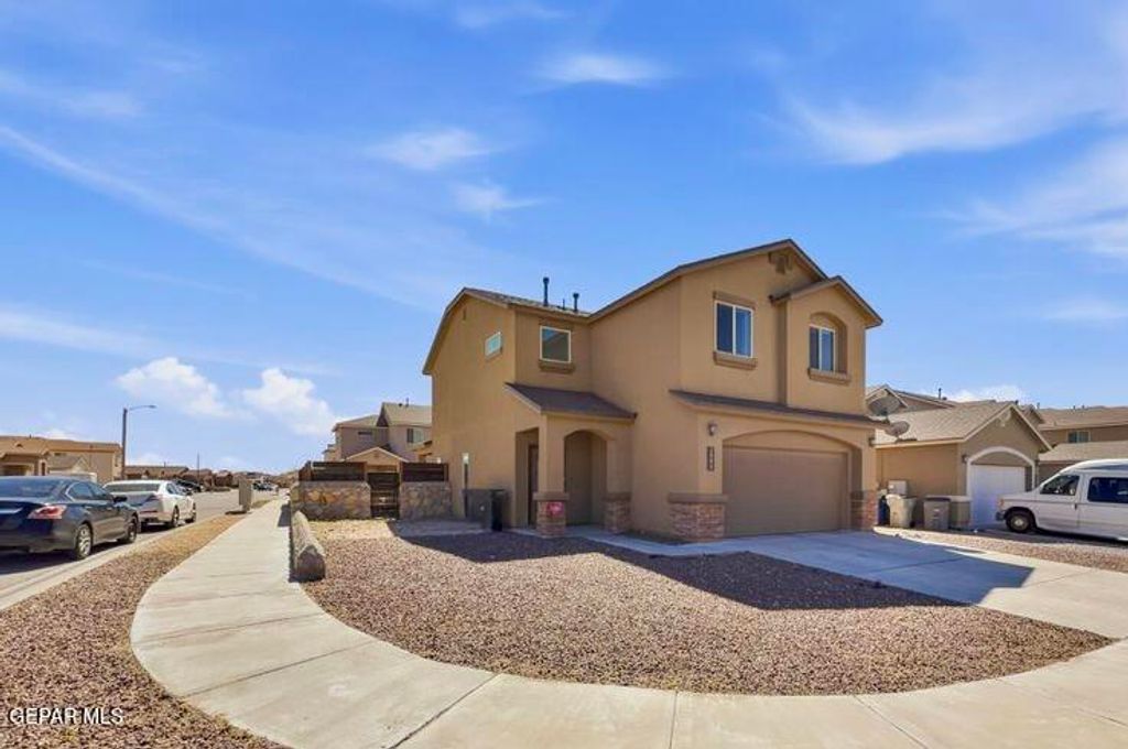 Photo of 3900 LOMA BRISA Drive, El Paso, TX 79938 (MLS # 944142)