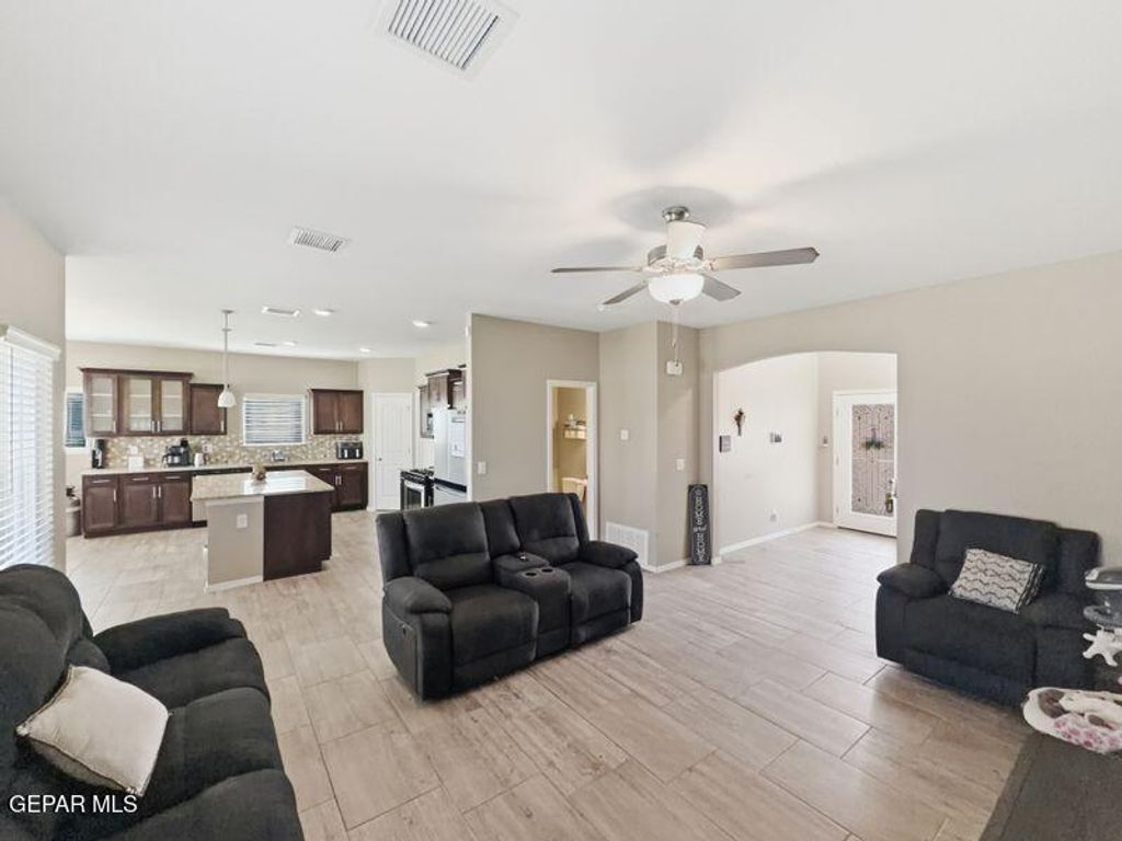 Photo of 1028 INDIGO SKY, El Paso, TX 79928 (MLS # 940306)