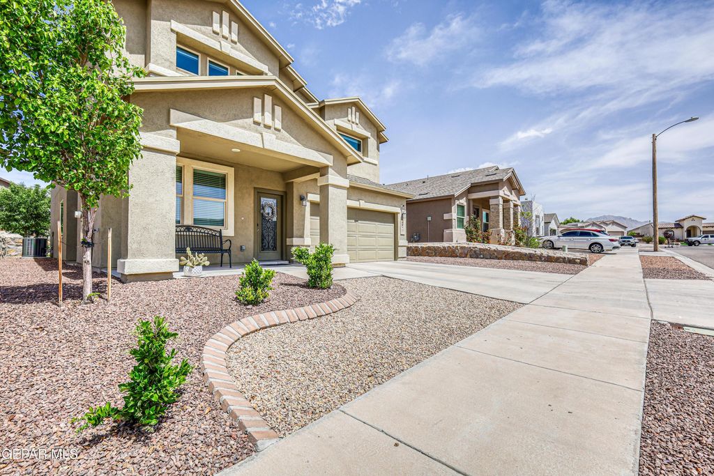 Photo of 2182 ENCHANTED CREST Drive, El Paso, TX 79911 (MLS # 942189)