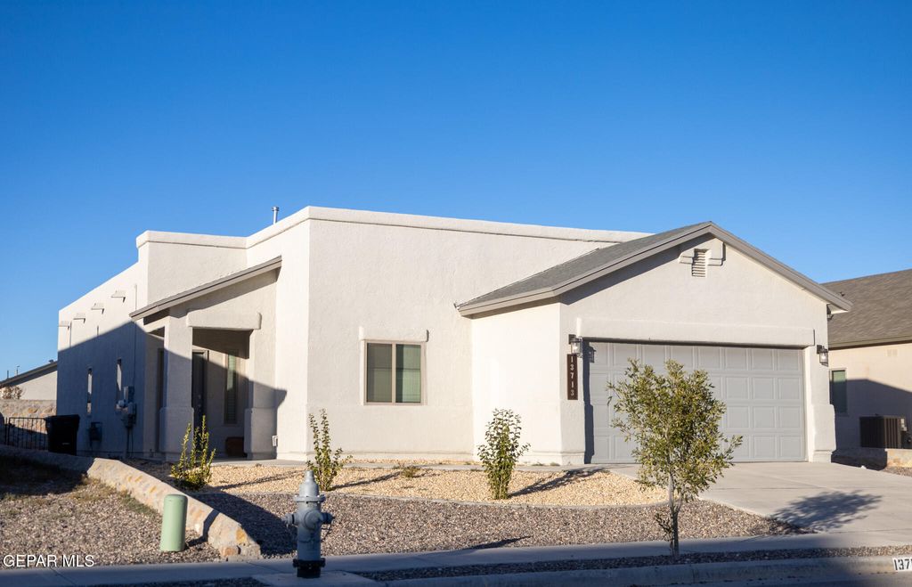 Photo of 13713 FLORA VISTA Avenue, Horizon City, TX 79928 (MLS # 934793)