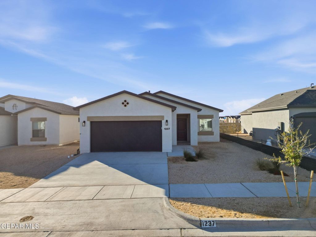 Photo of 13820 Summer Wave Avenue, El Paso, TX 79928 (MLS # 941347)