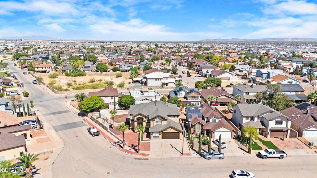 Photo of 13701 Paseo Del Mar Drive, Horizon City, TX 79928 (MLS # 941488)