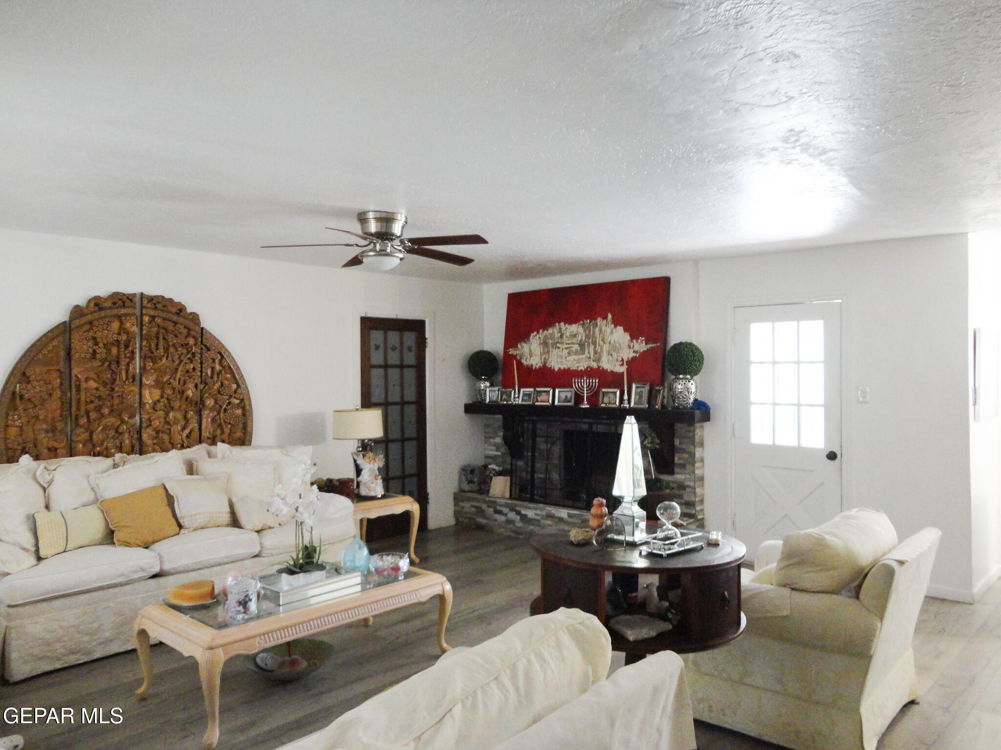 624 DE LEON Drive
