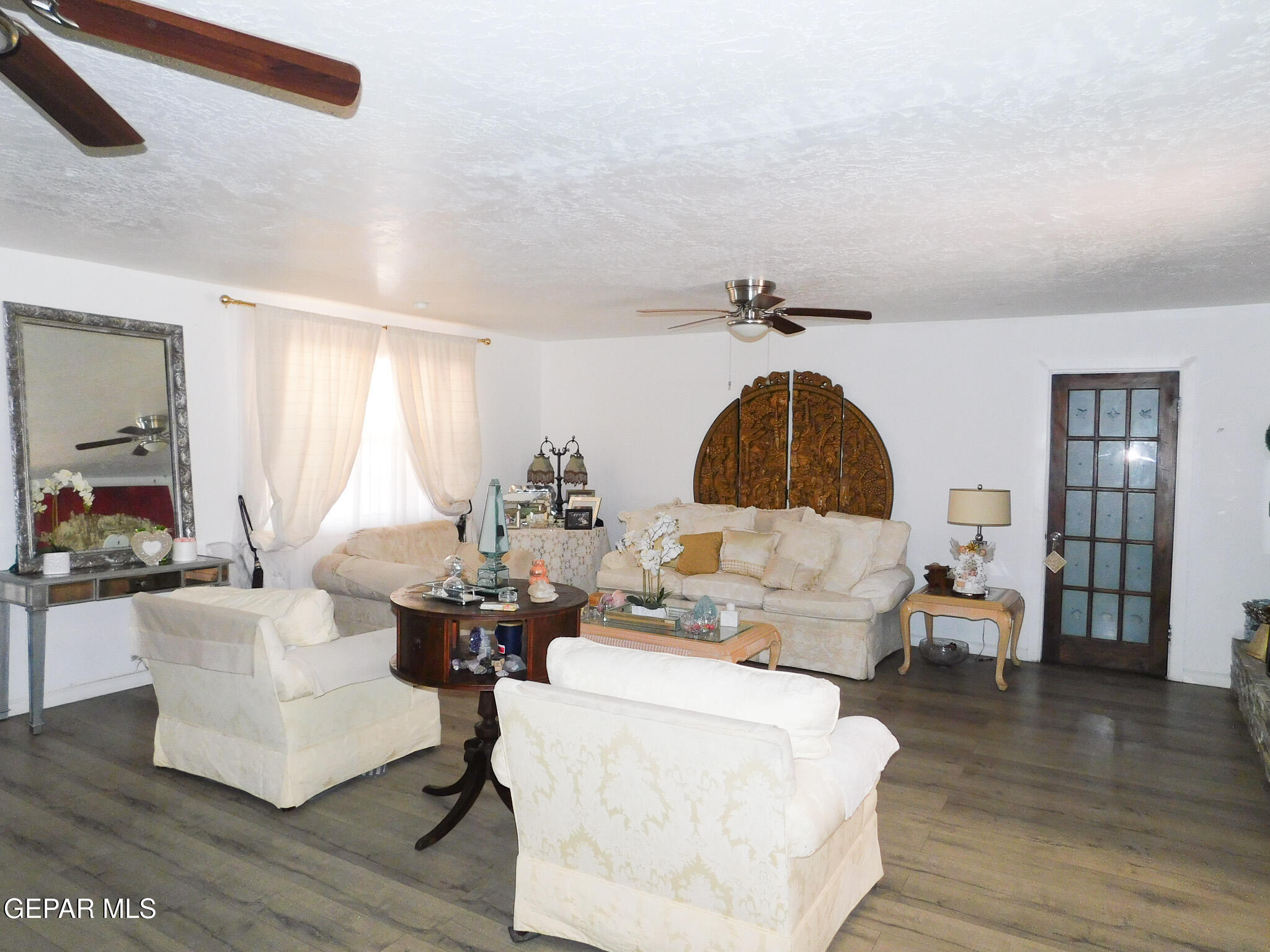 624 DE LEON Drive