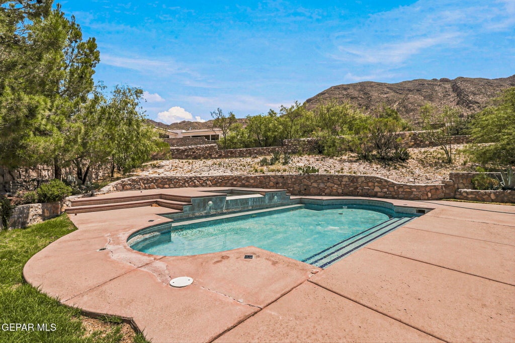 Photo of 5601 Burning Tree Drive, El Paso, TX 79912 (MLS # 944290)