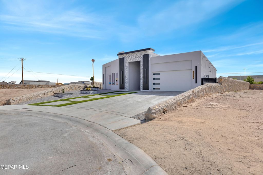 Photo of 12877 KINGSBURY Avenue, El Paso, TX 79928 (MLS # 938807)