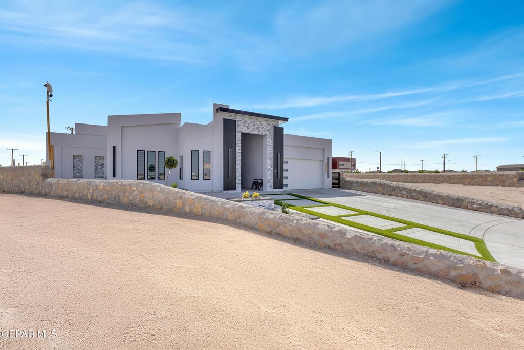 Photo of 12877 KINGSBURY Avenue, El Paso, TX 79928 (MLS # 938807)