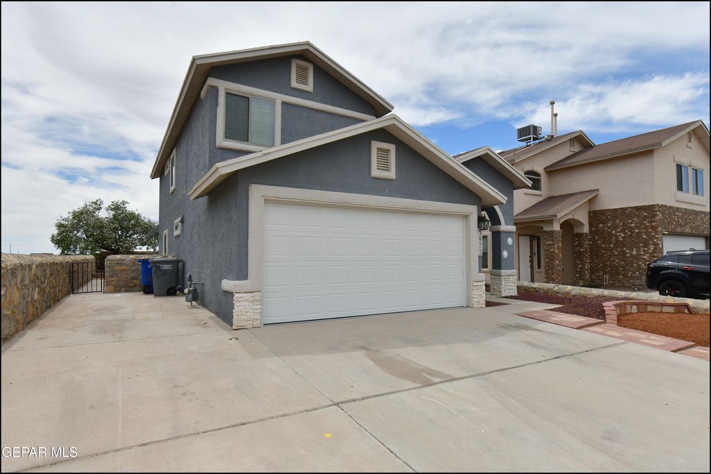 Photo of 3972 TIERRA VENADO Drive, El Paso, TX 79938 (MLS # 943973)