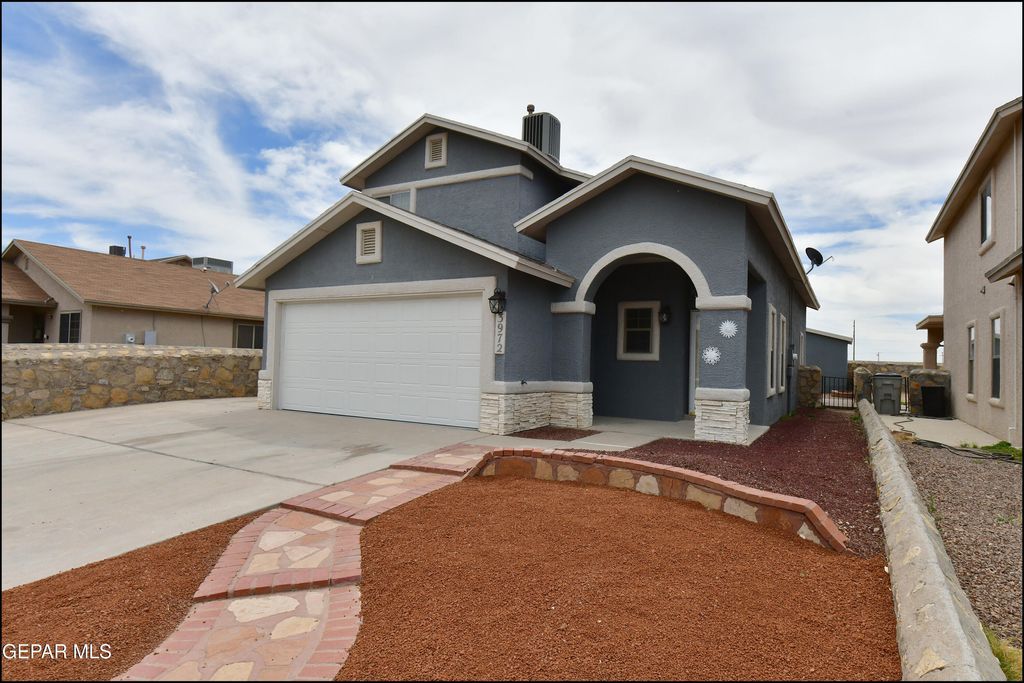 Photo of 3972 TIERRA VENADO Drive, El Paso, TX 79938 (MLS # 943973)