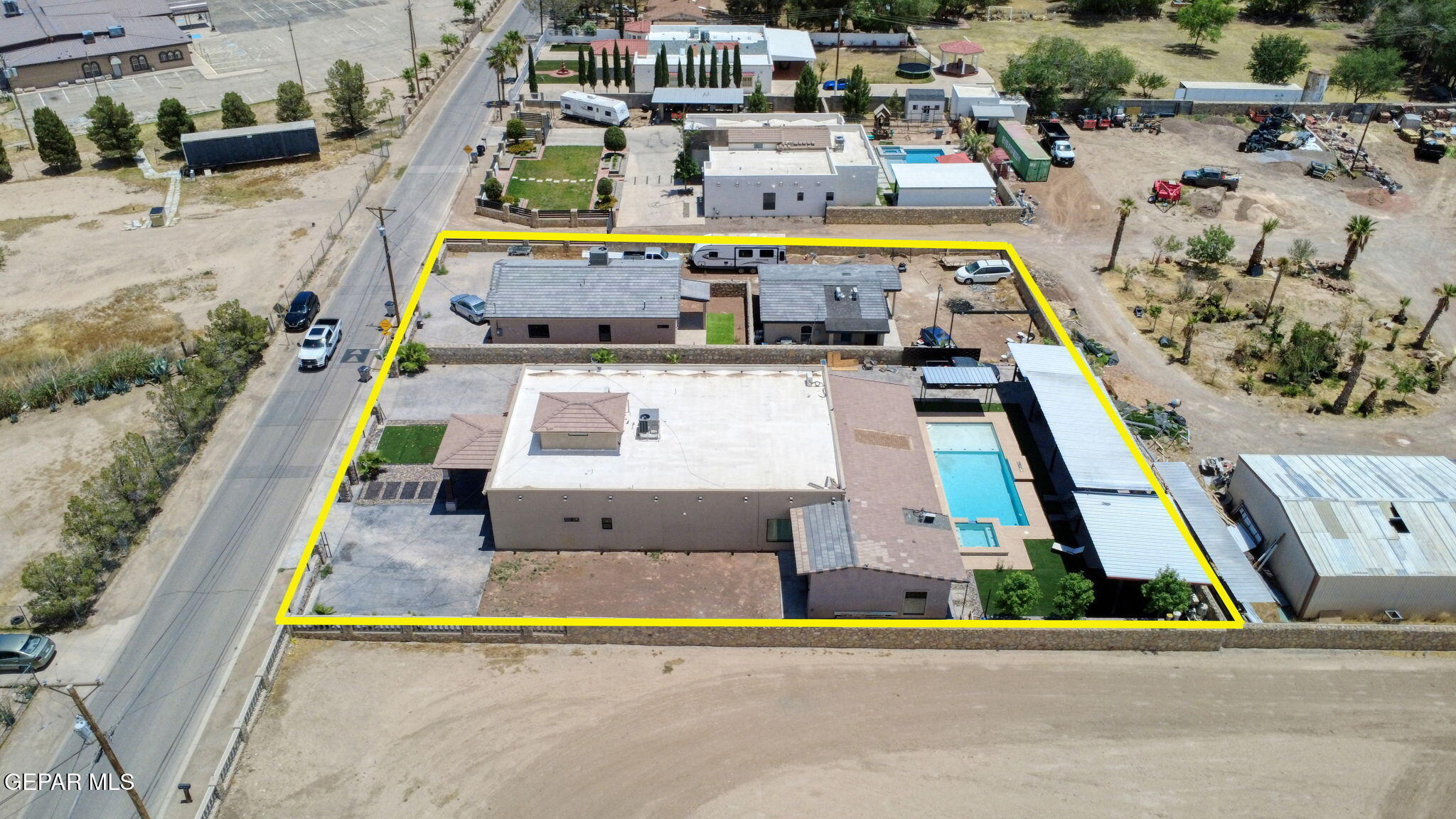 8458 ROSEWAY Drive