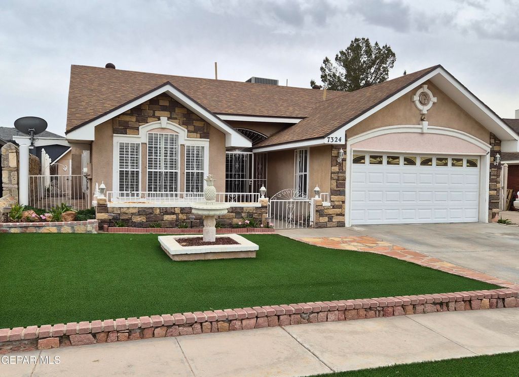 Photo of 7324 DESIERTO PAIS Drive, El Paso, TX 79912 (MLS # 944628)