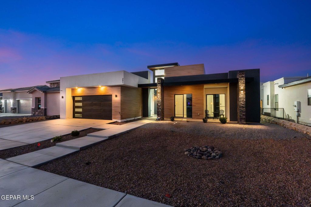 Photo of 321 Rio Pinsaqui Court, El Paso, TX 79932 (MLS # 932255)