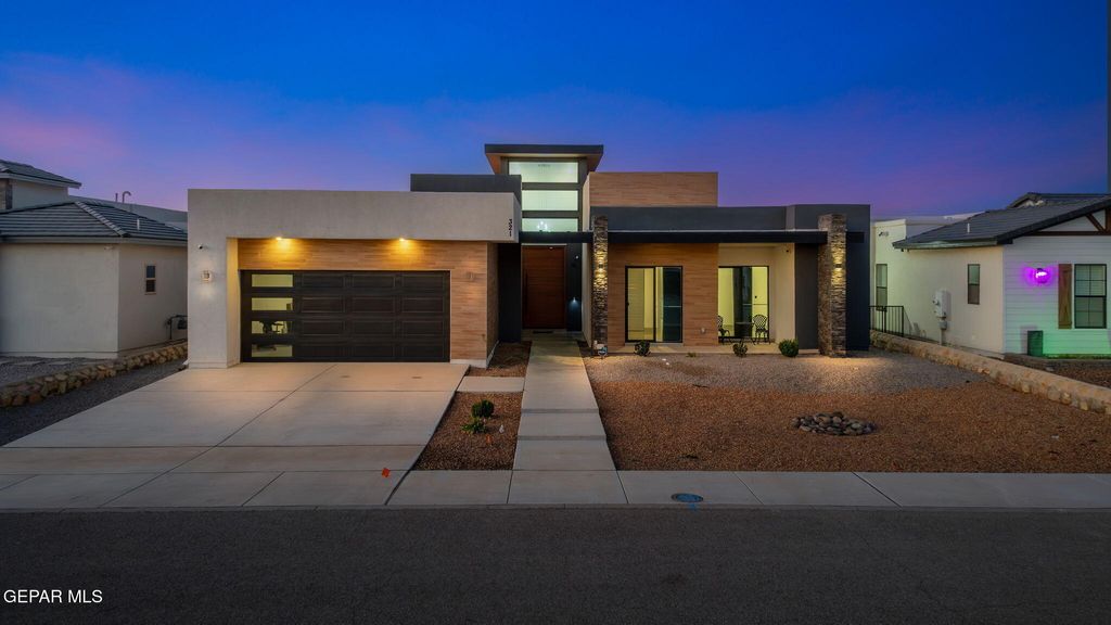 Photo of 321 Rio Pinsaqui Court, El Paso, TX 79932 (MLS # 932255)