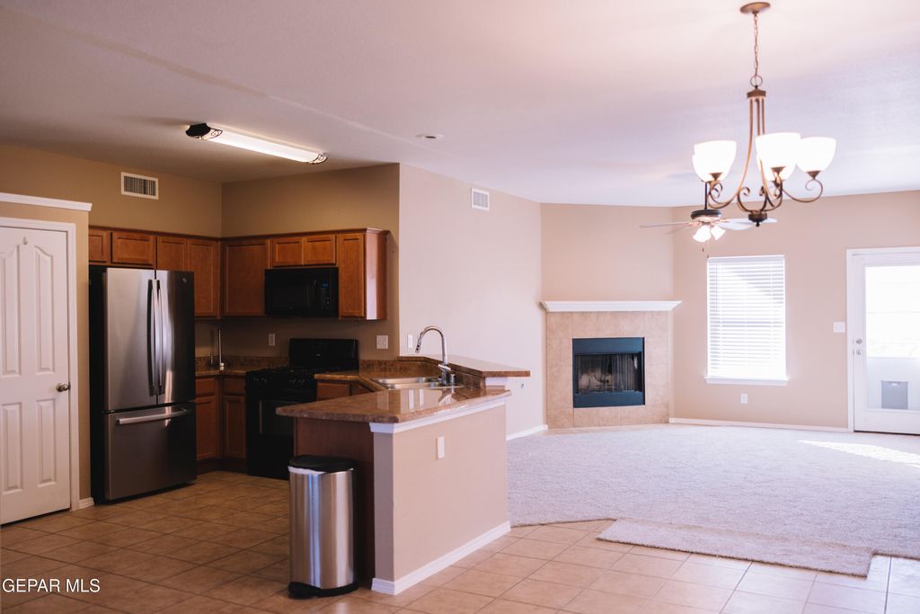 Photo of 6824 INCA DOVE Ave, El Paso, TX 79911 (MLS # 937487)