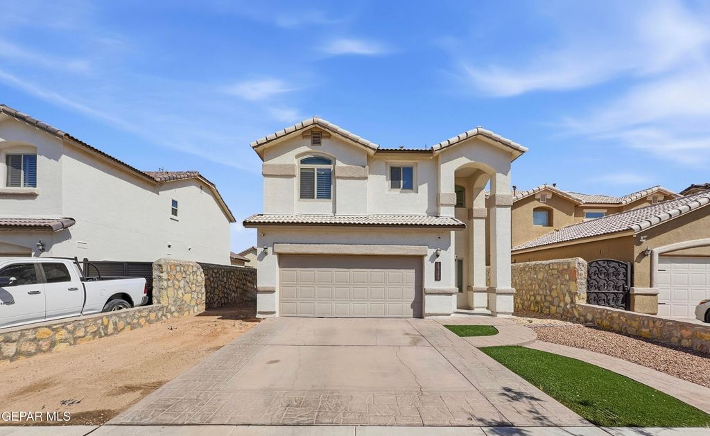 Photo of 13483 BRADFORD Street, Horizon City, TX 79928 (MLS # 941208)