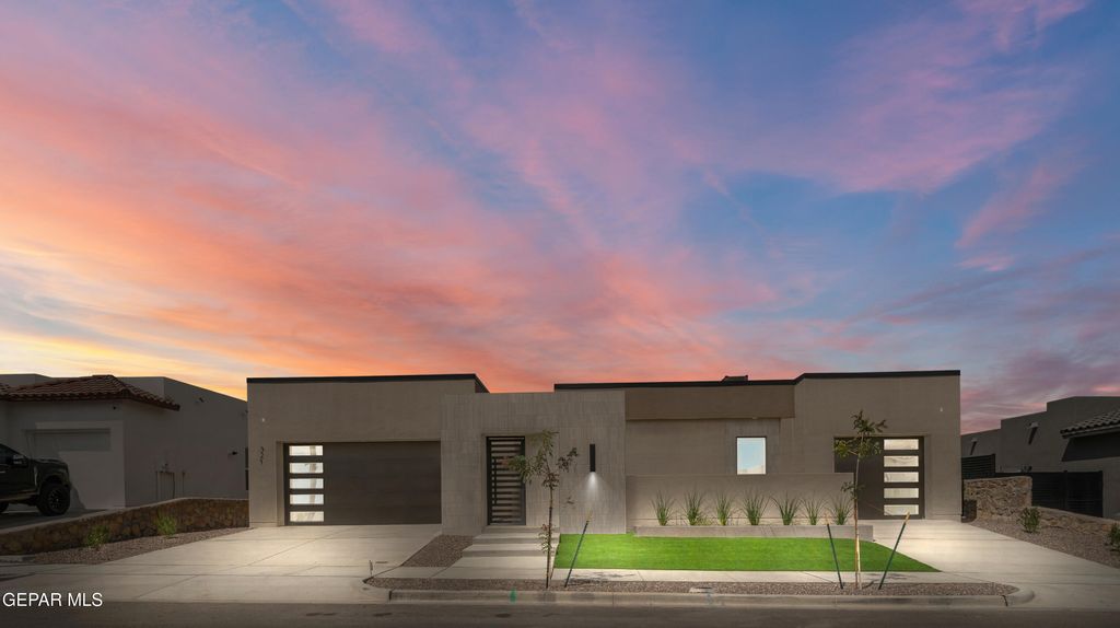 Photo of 321 Blue Valley Drive, El Paso, TX 79928 (MLS # 935041)