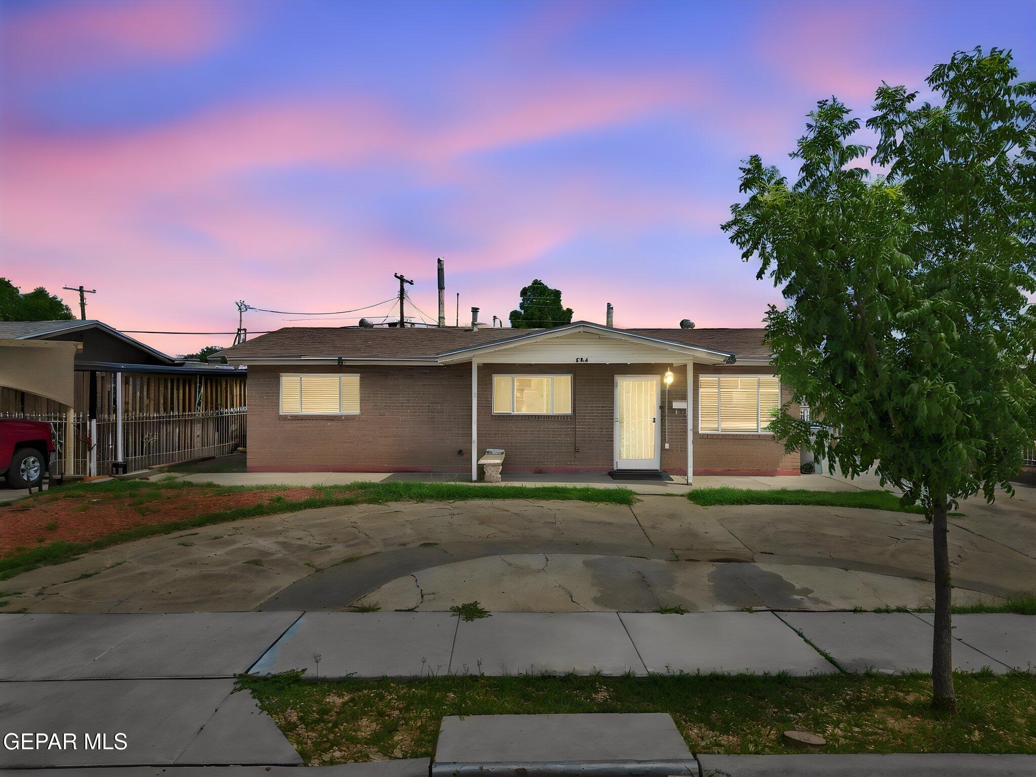 664 CORTEZ Drive