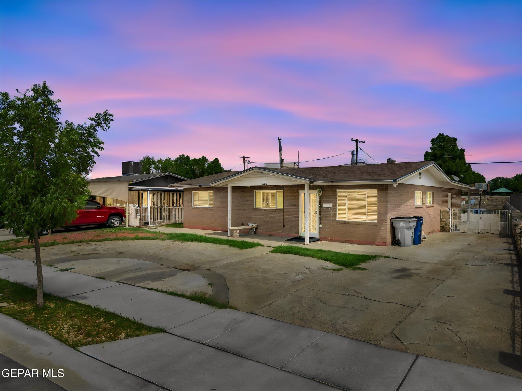 664 CORTEZ Drive