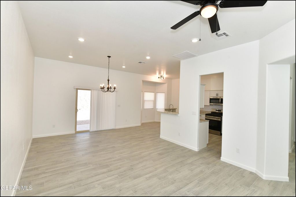 Photo of 740 Weiermann, Horizon City, TX 79928 (MLS # 939396)