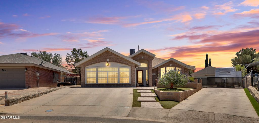 Photo of 1404 ADOLPH CARSON Place, El Paso, TX 79936 (MLS # 944136)