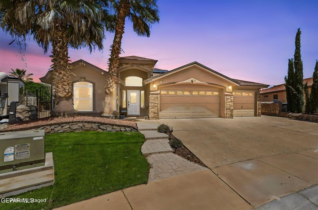 Photo of 13301 CANDACE Lane, Horizon City, TX 79928 (MLS # 943922)