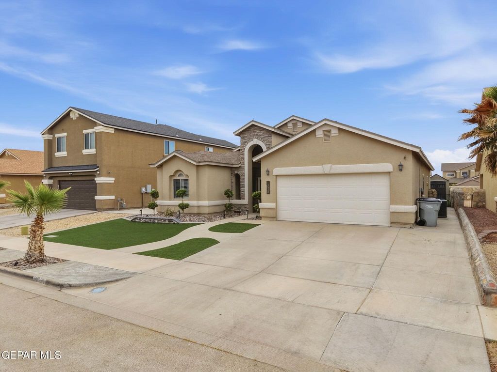 Photo of 14520 Meadow Lawn Avenue, El Paso, TX 79938 (MLS # 941898)