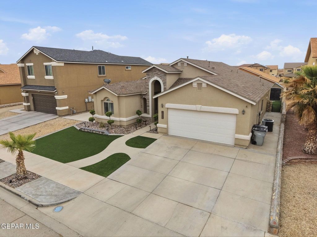 Photo of 14520 Meadow Lawn Avenue, El Paso, TX 79938 (MLS # 941898)