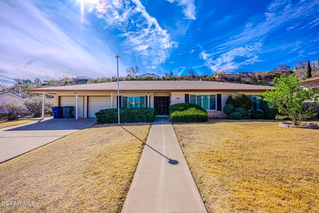 Photo of 3212 OLD SPANISH Trail, El Paso, TX 79904 (MLS # 938215)
