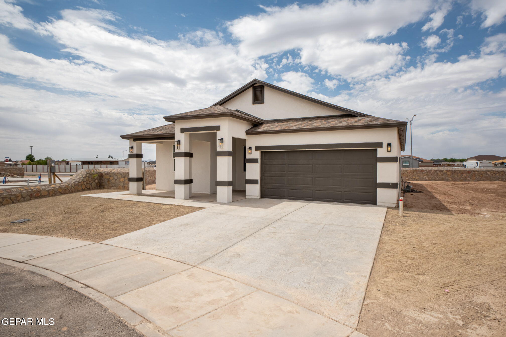 12300 LUZ BONITA Way