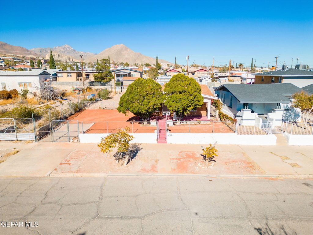 Photo of 2719 SACRAMENTO Avenue, El Paso, TX 79930 (MLS # 935076)