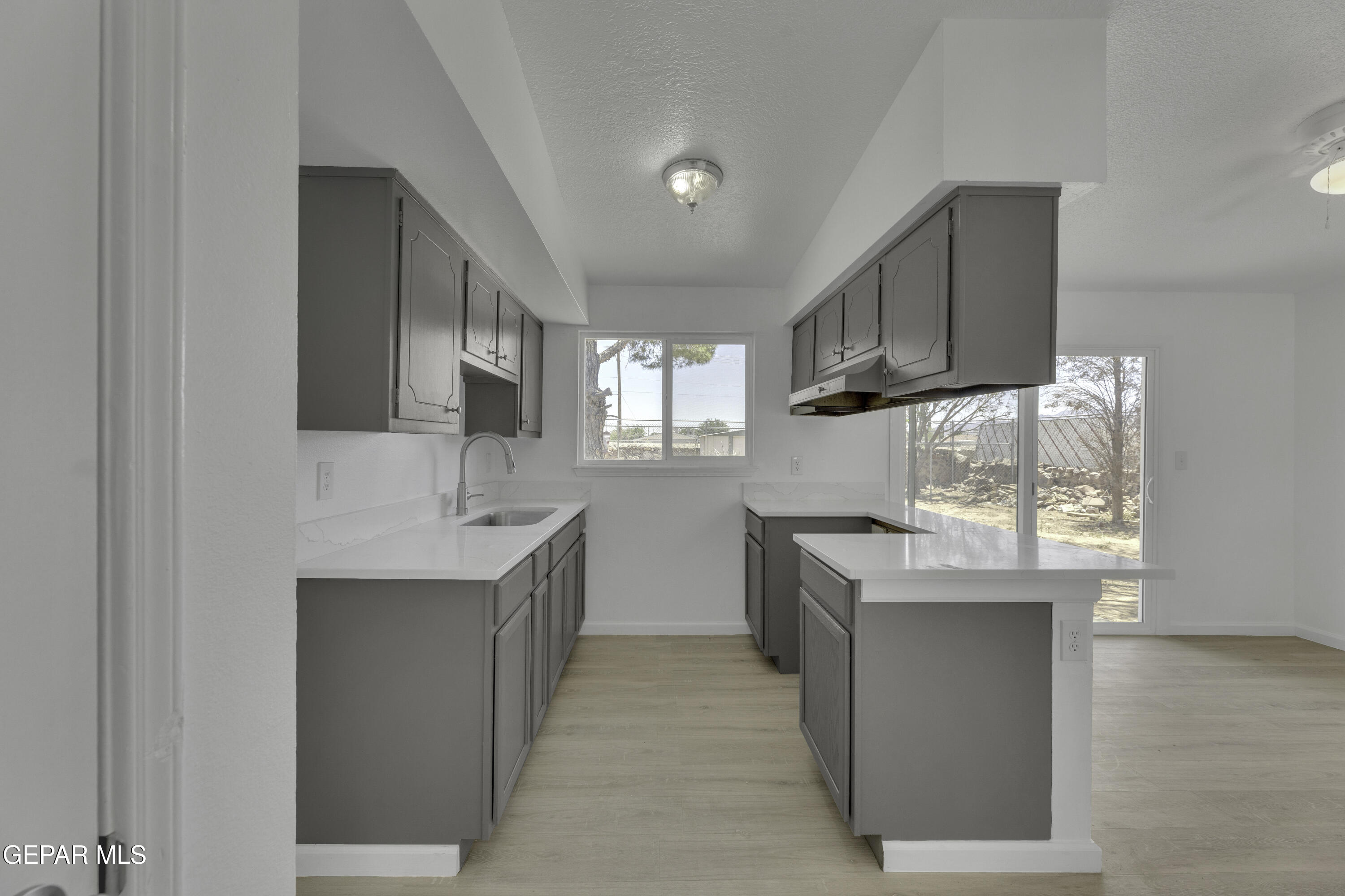 5332 VICEROY Drive
