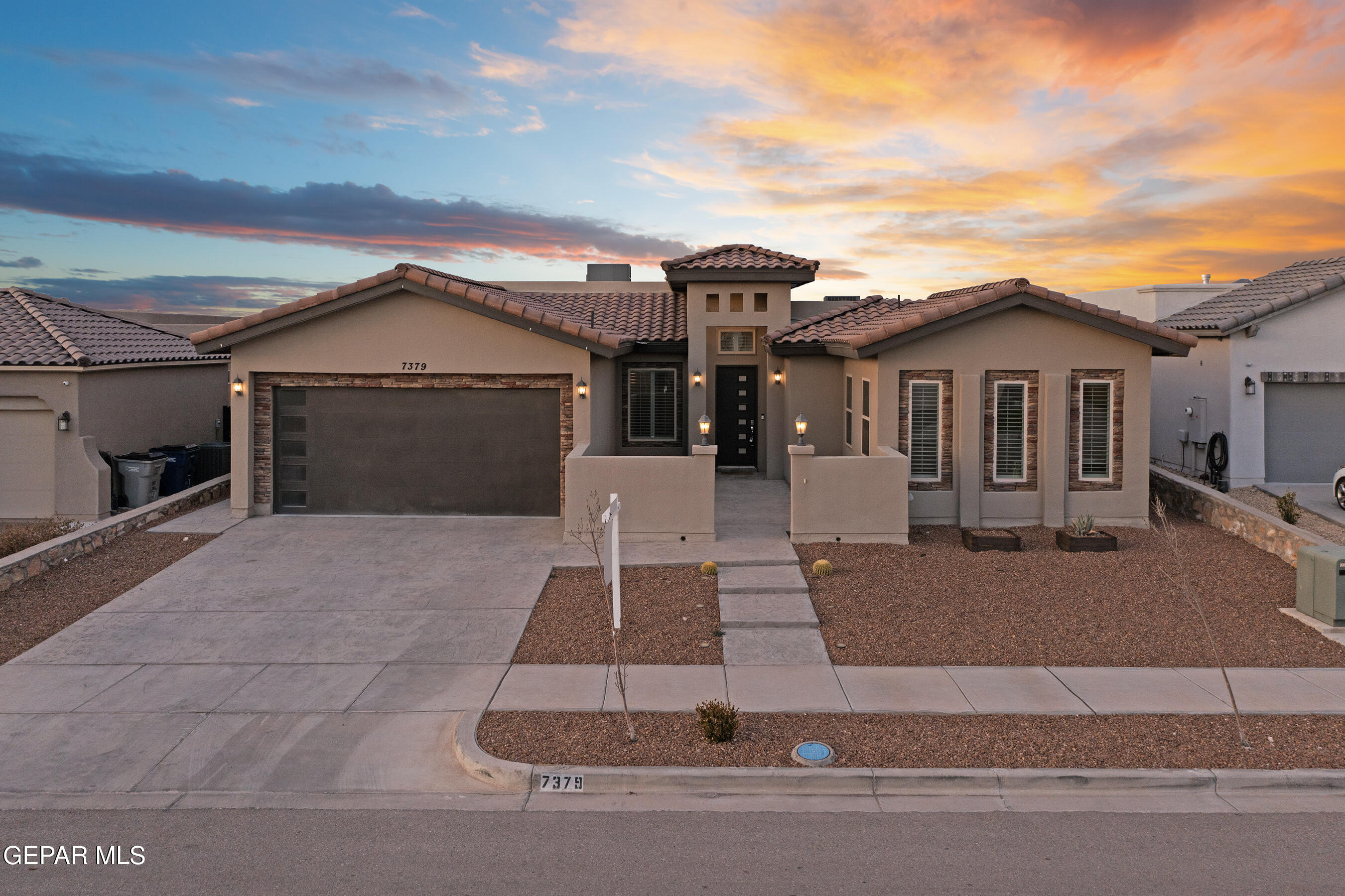 7379 MULE TEAM Drive