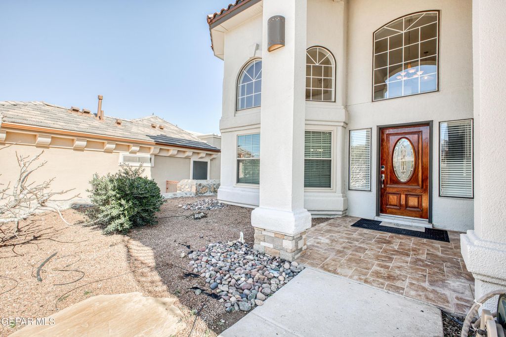 Photo of 10816 LOMA DE VIDA Lane, El Paso, TX 79934 (MLS # 938464)