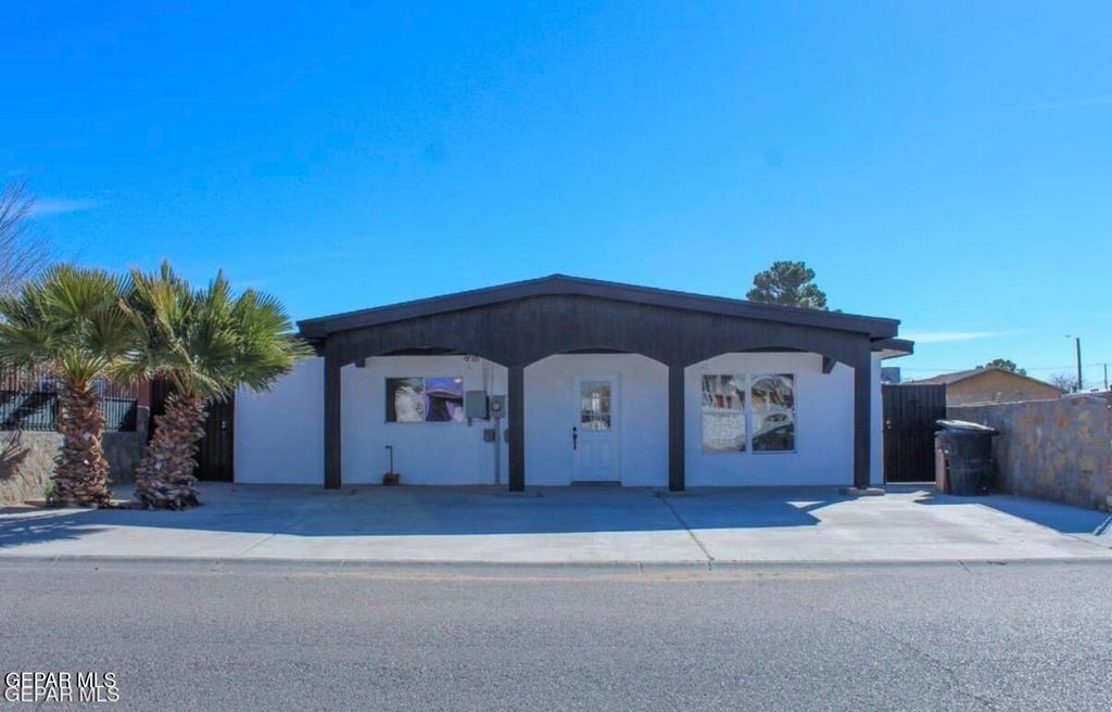 Photo of 14548 Hendrik Drive, El Paso, TX 79928 (MLS # 936273)