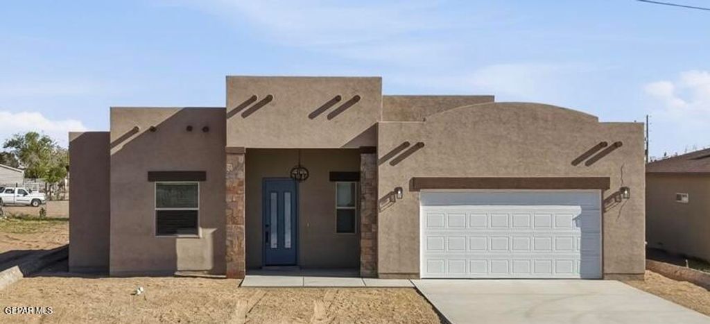 Photo of 331 Apodaca Road, Socorro, TX 79927 (MLS # 941916)