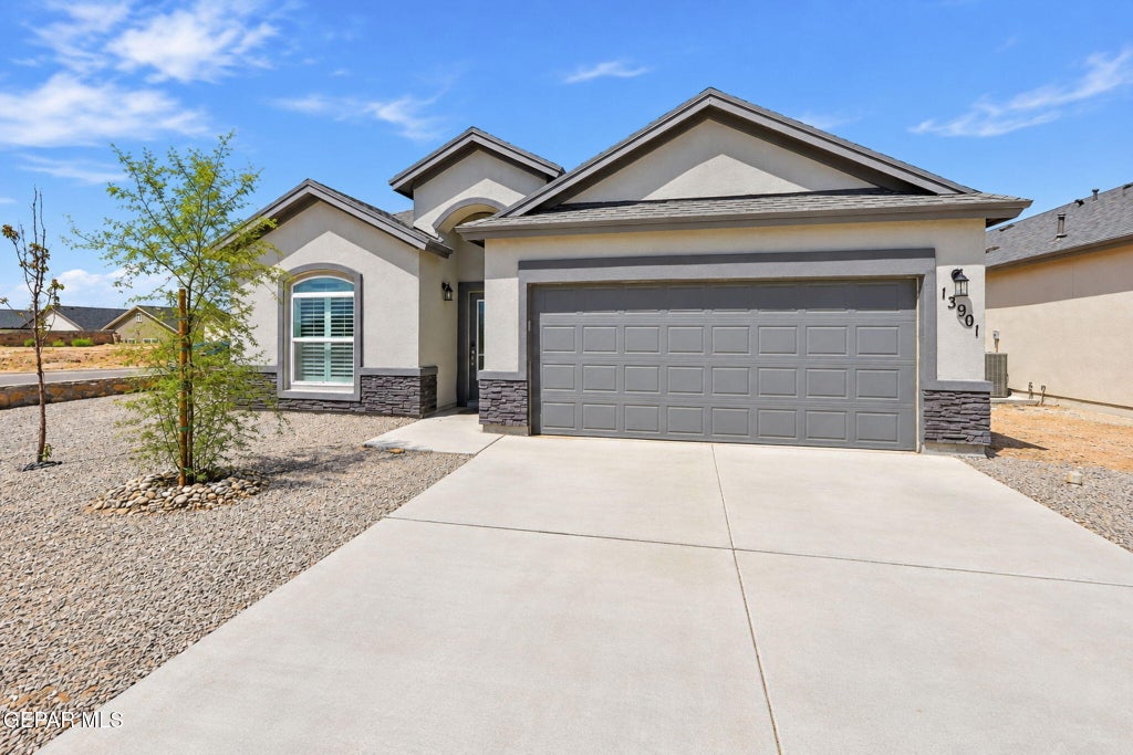 Photo of 13901 Victory Sky Avenue, Horizon City, TX 79928 (MLS # 951386)