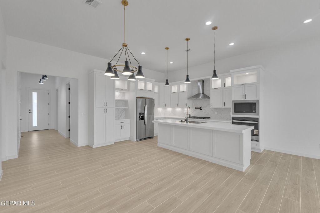 Photo of 12840 Fredericksberg Avenue, El Paso, TX 79928 (MLS # 932347)