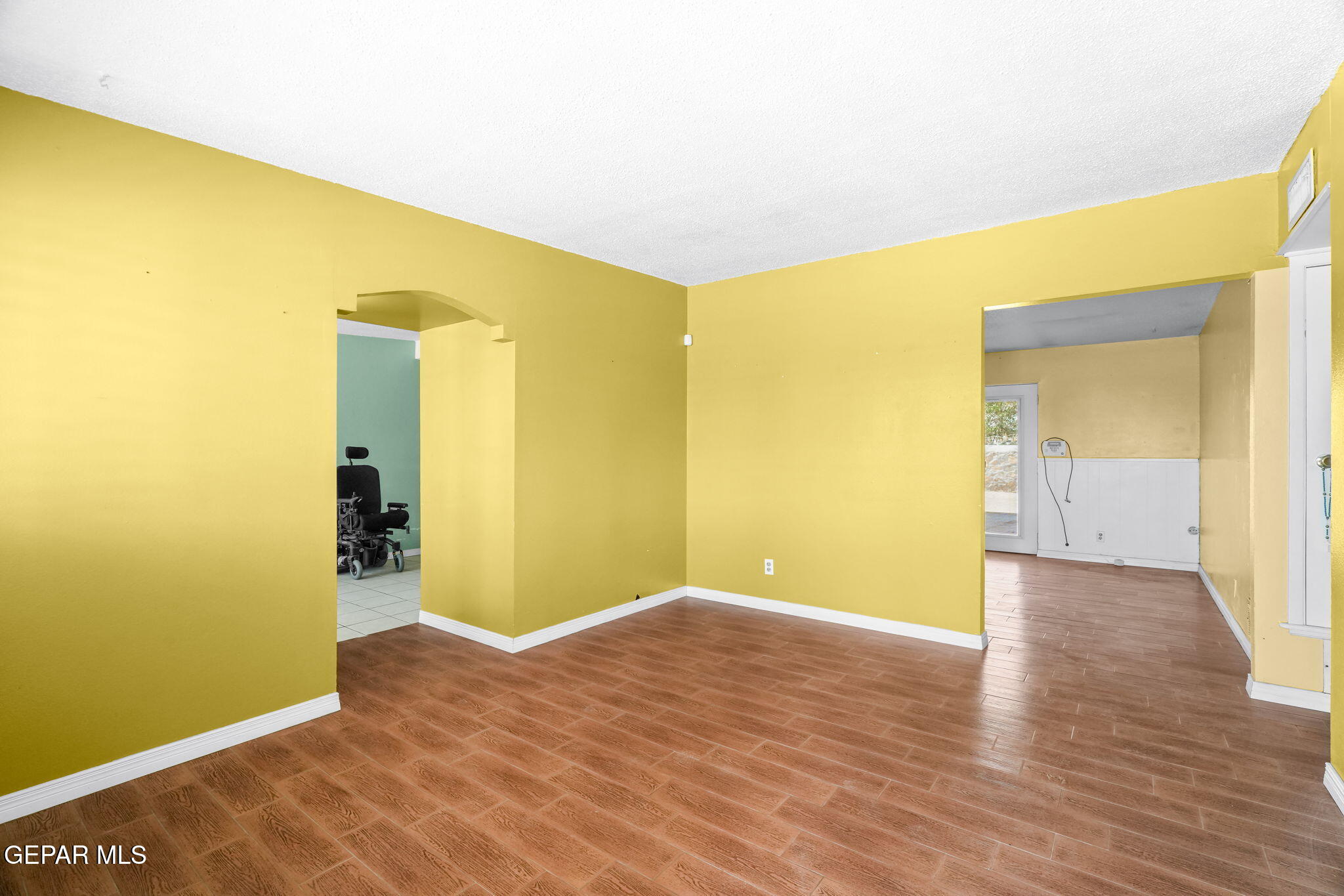 537 Gilmore Way