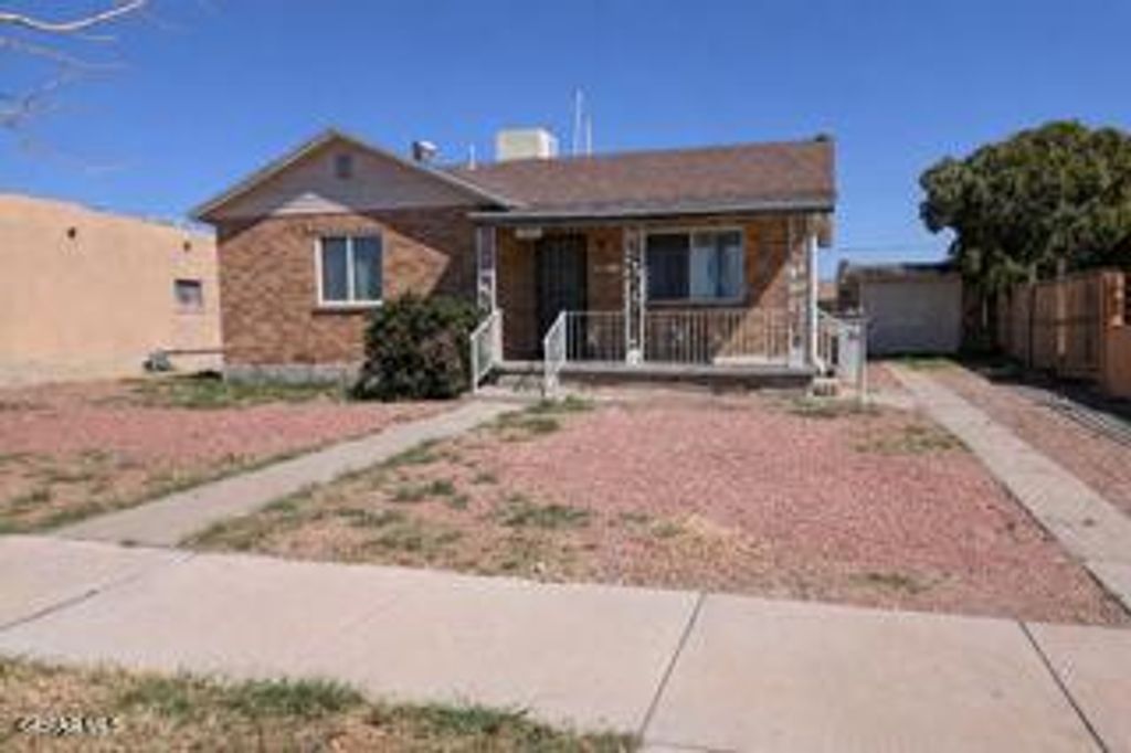 Photo of 432 Alicia Drive, El Paso, TX 79905 (MLS # 939586)