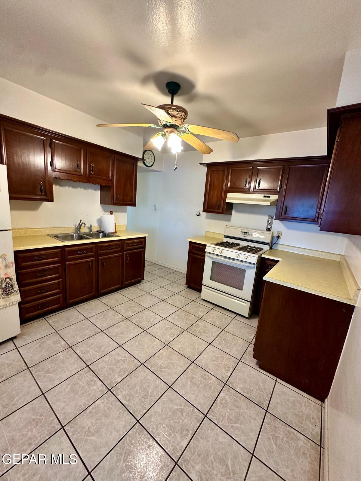 7566 MATAMOROS Drive