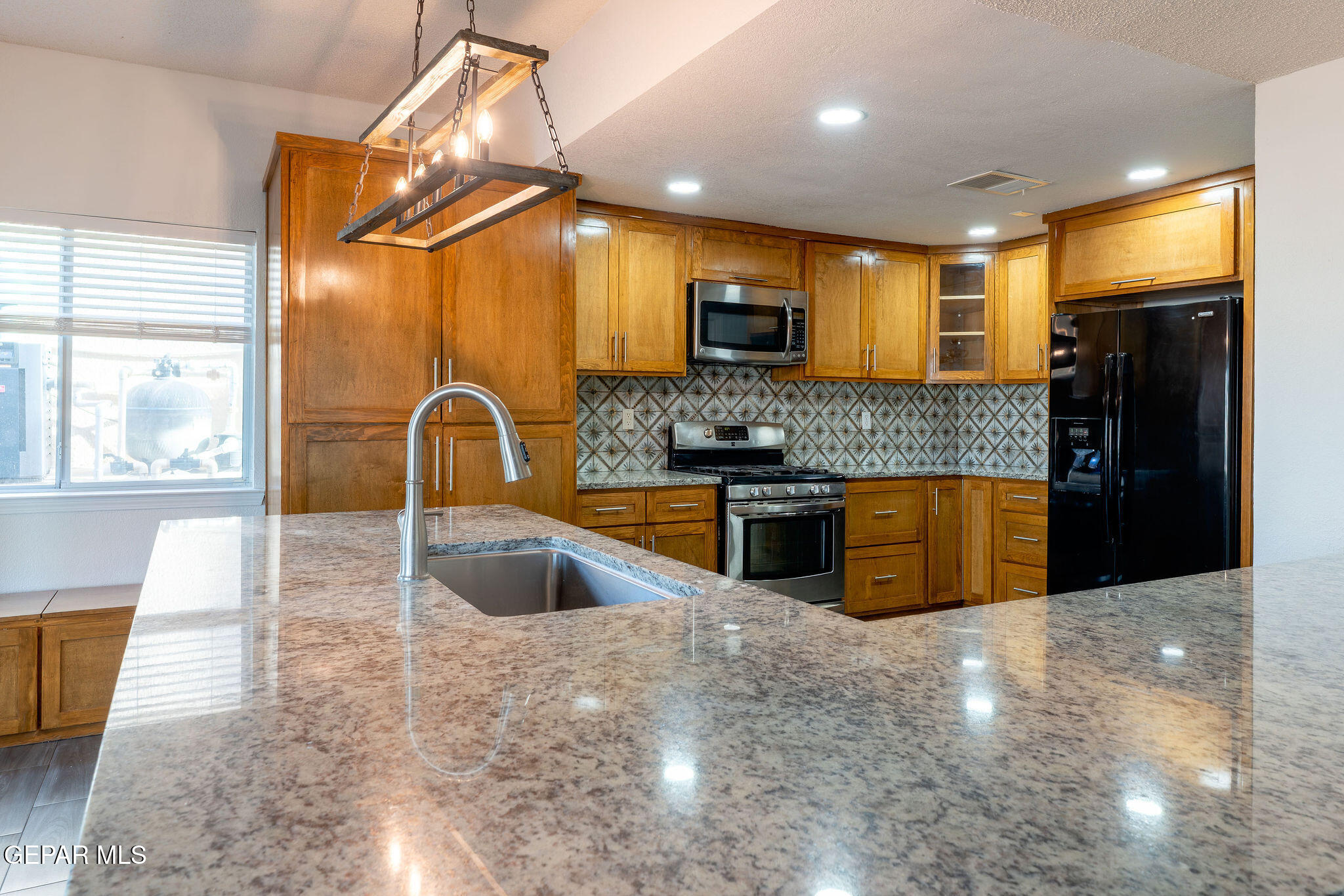 7037 Luz De Espejo Drive