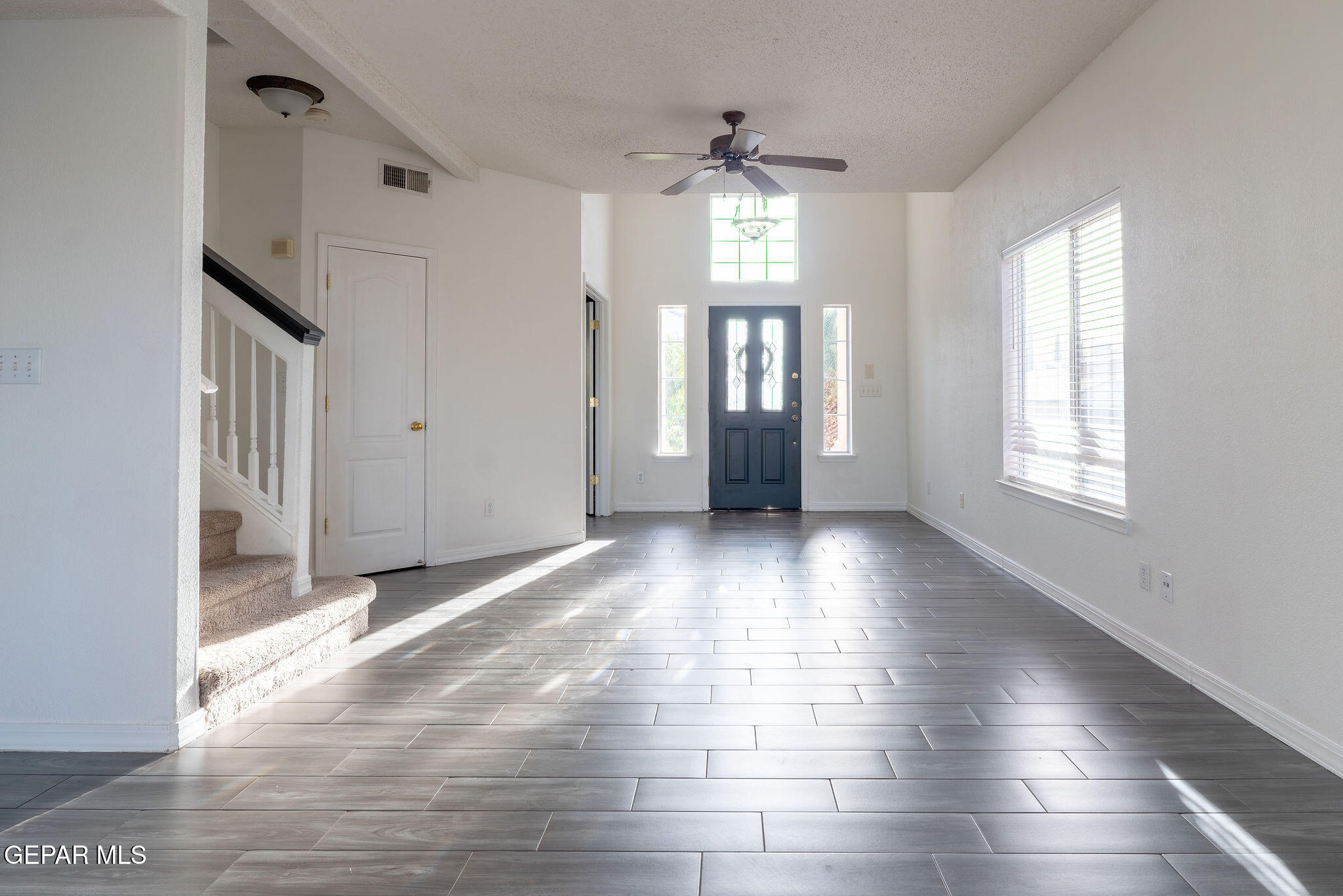 7037 Luz De Espejo Drive