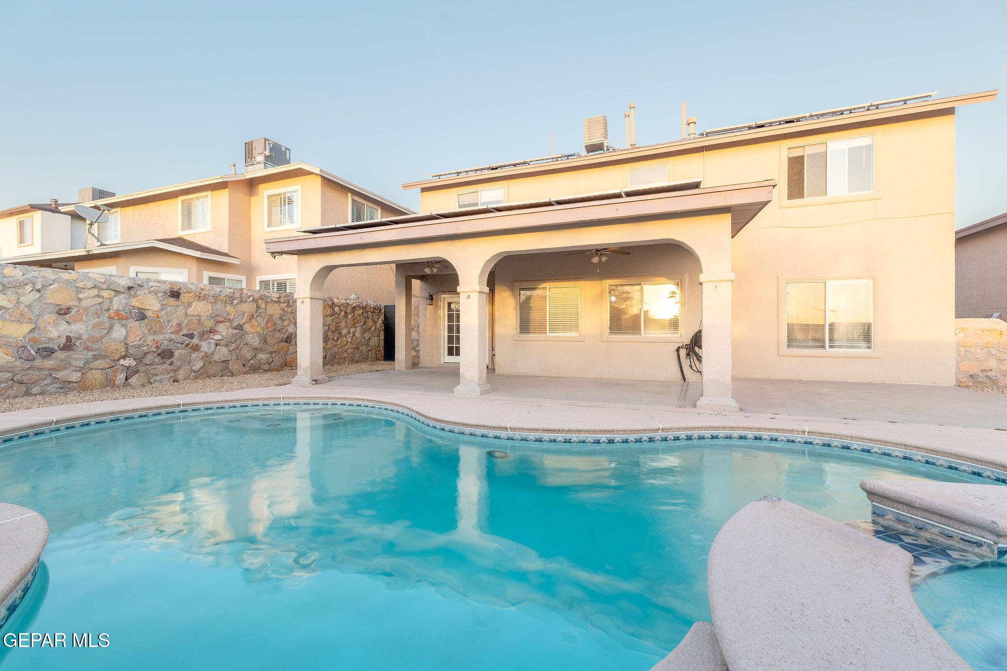 7037 Luz De Espejo Drive