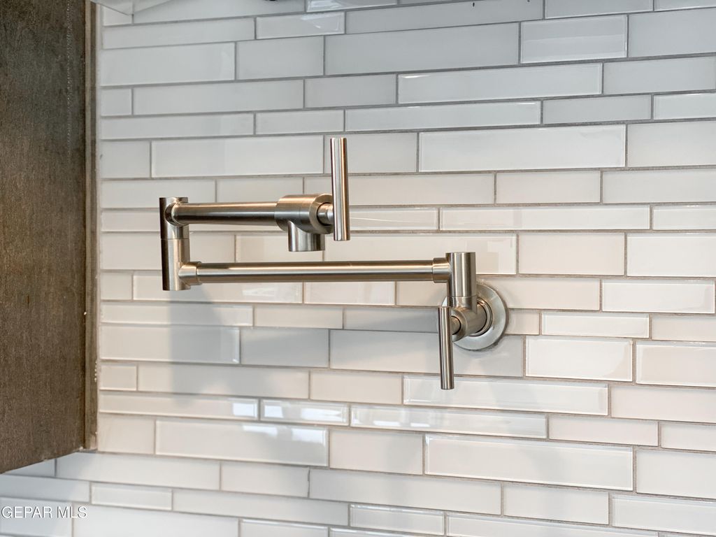 Photo of 234 Olive Branch, Santa Teresa, NM 88008 (MLS # 942338)