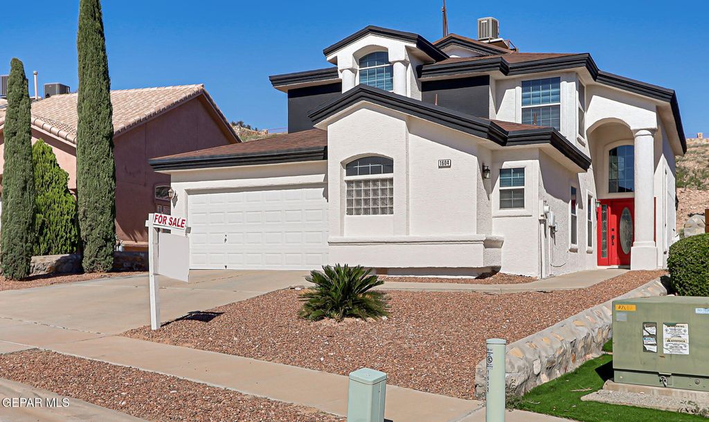 Photo of 1604 PLAZA DEL SOL Court, El Paso, TX 79911 (MLS # 940183)