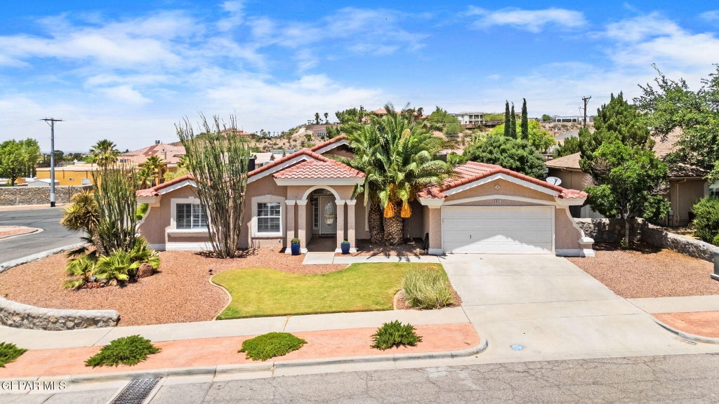 Photo of 6641 GRAND RIDGE Drive, El Paso, TX 79912 (MLS # 943997)