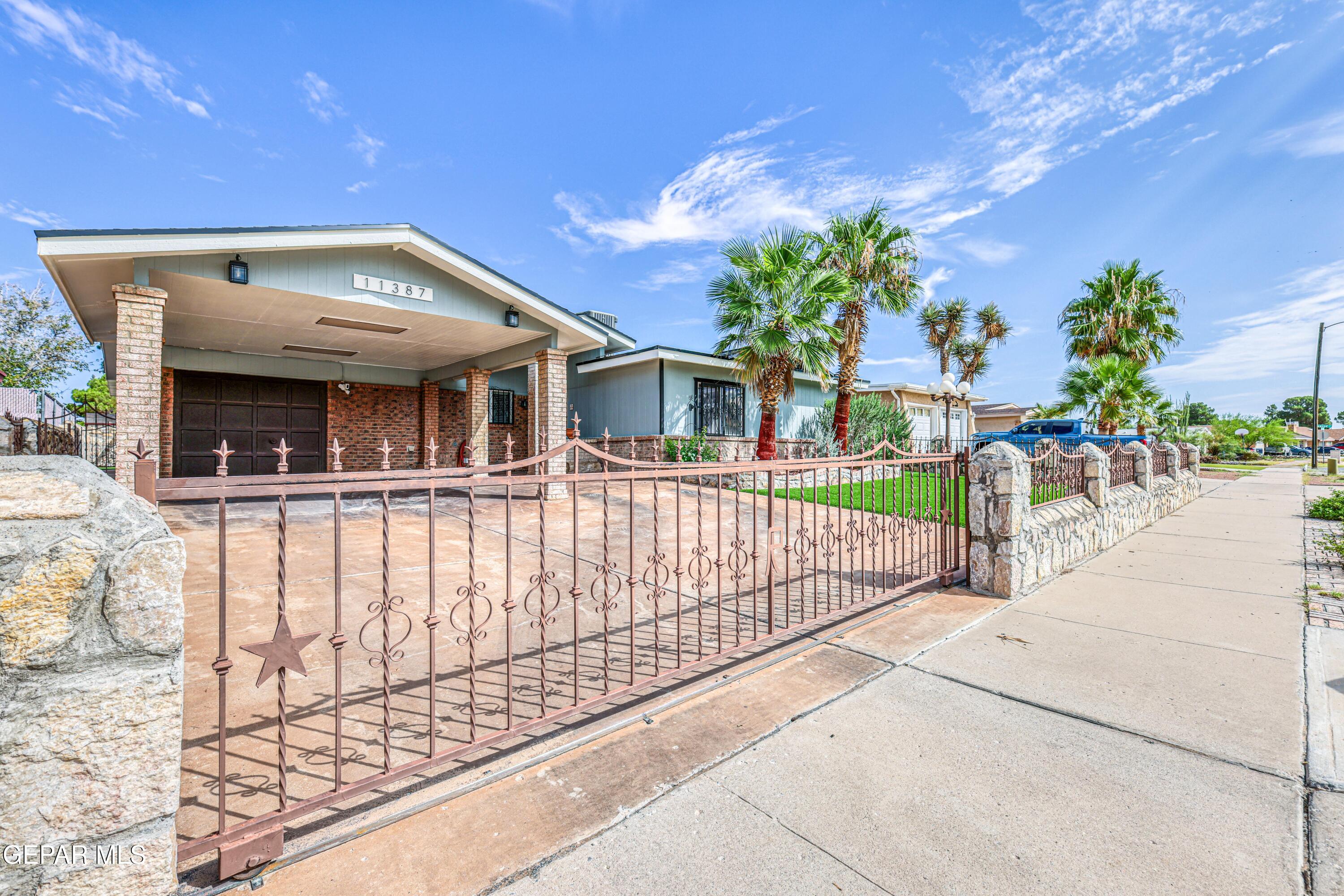 11387 BEACH FRONT Drive