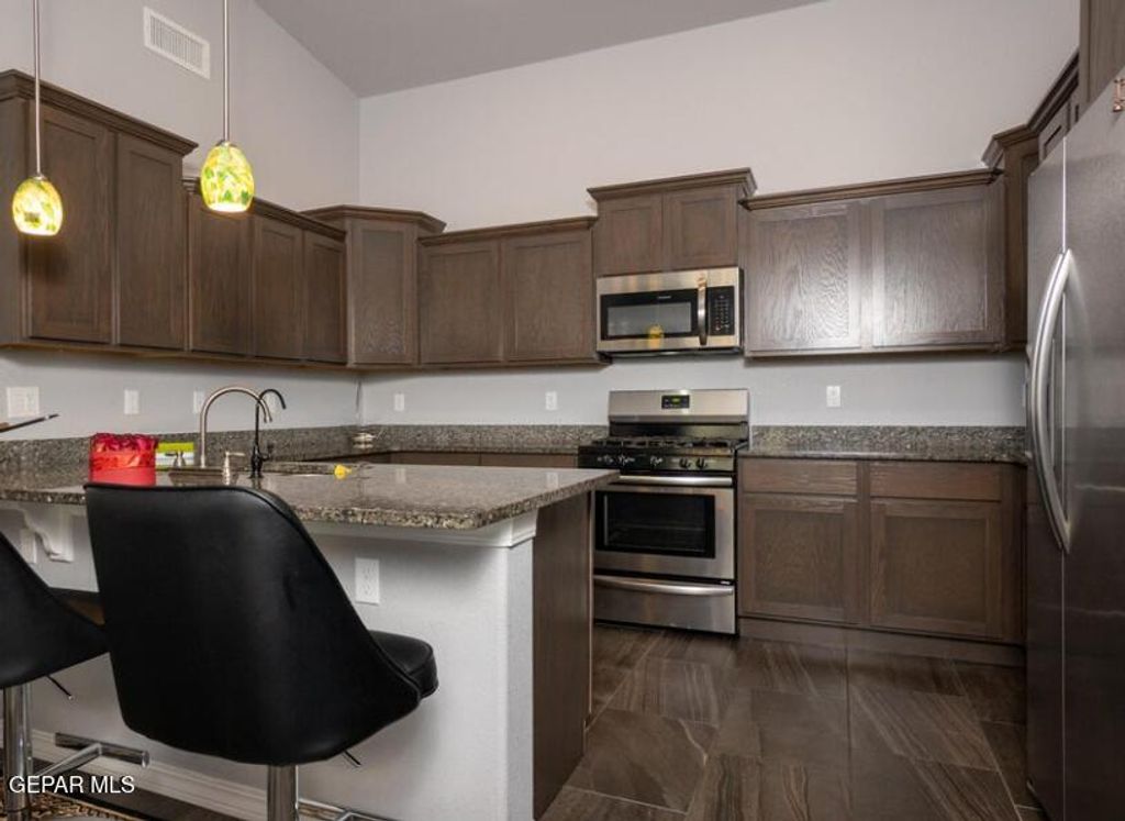 Photo of 921 GULF STREAMS Avenue, El Paso, TX 79932 (MLS # 931676)