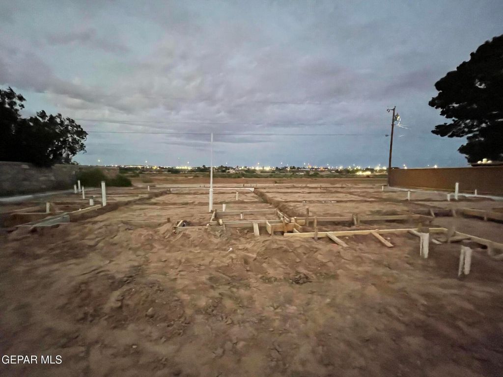 Photo of 10823 Patti Jo Drive, Socorro, TX 79927 (MLS # 932111)