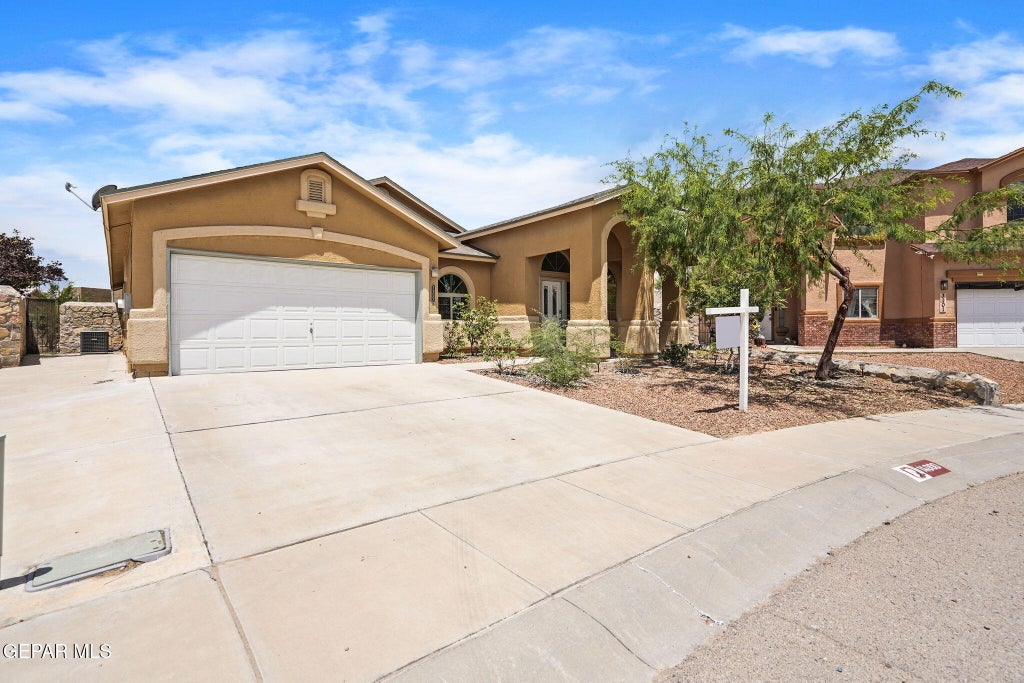 Photo of 14000 TOWER POINT Way, El Paso, TX 79938 (MLS # 946473)